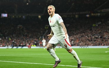 Манчестър Юнайтед копае дъното, Галатасарай смълча 