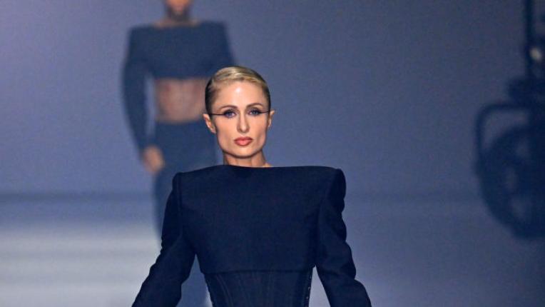  Парис Хилтън дефилира на Седмицата на модата в Париж 2023 