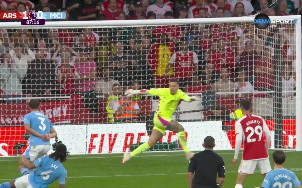 В 86-а минута се стигна до попадение! Кай Хаверц подаде