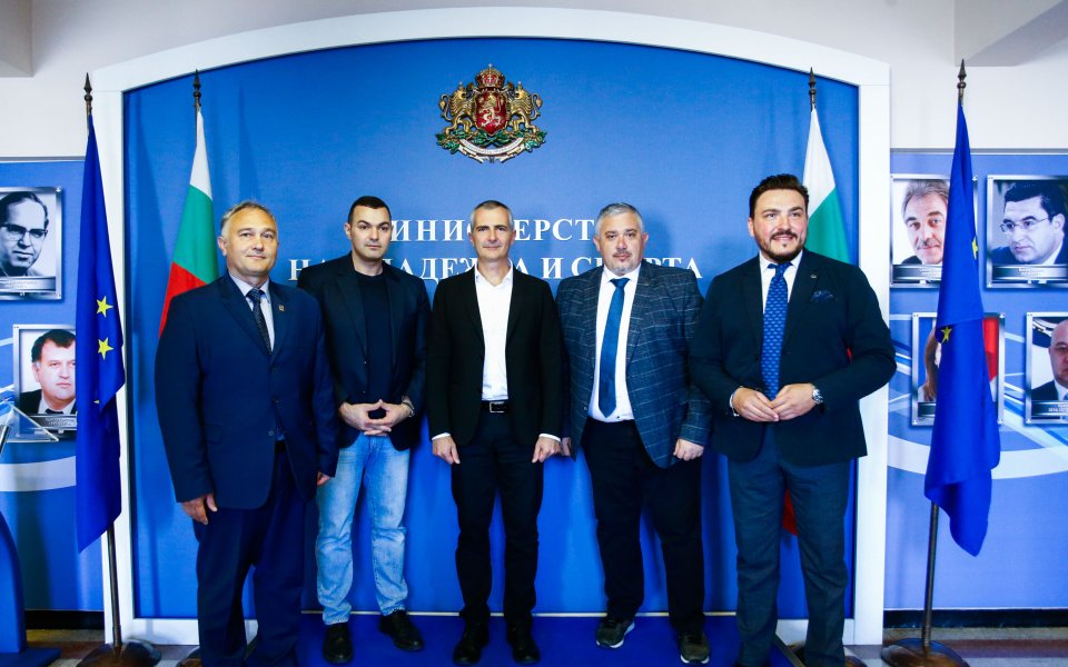 Димитър Илиев се срещна с президента на Европейската федерация по вдигане на тежести