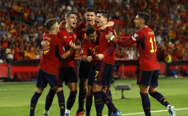 Норвегия приема Испания в мач от група А на европейските
