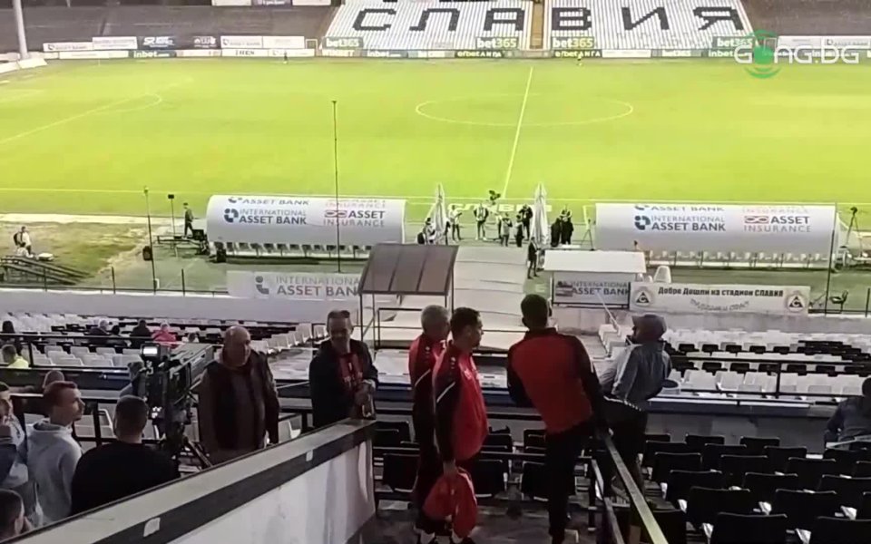 Част от мъжкия отбор на Хебър, който се състезава в