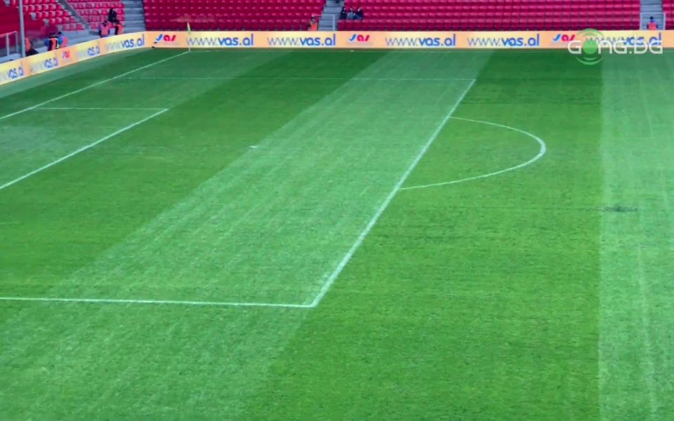 Стадион Еър Албания Стейдиъм е в очакване на футболистите на