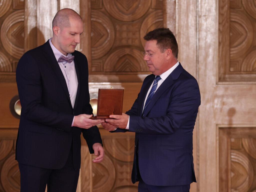Проф. Станимир Сираков е носителят на приза Лекар на годината 2023“. Церемонията