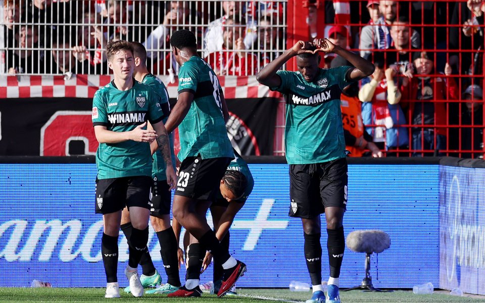 Щутгарт продължава да впечатлява с изявите си в германската Бундеслига.