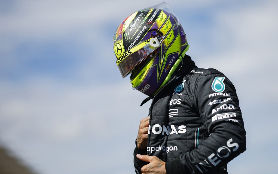 Нидерландският пилот Макс Верстапен (Ред Бул) стана победител в 19-ия