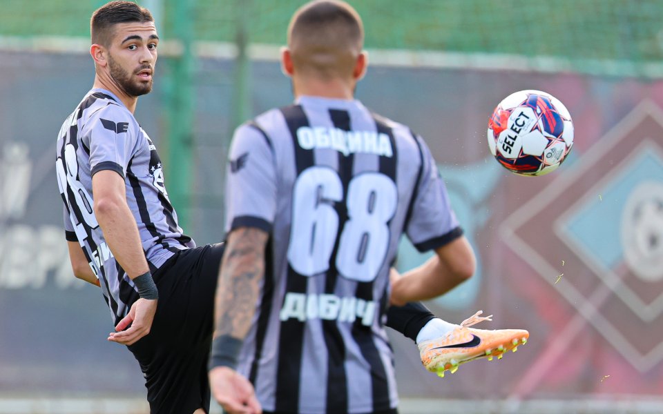 Монтана и Добруджа играят при резултат 2:2 в един от най-интересните