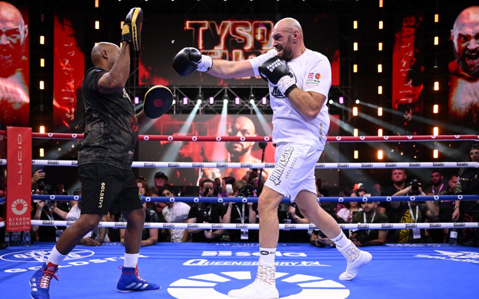 Тайсън Фюри и Франсис Нгану изглеждат нетърпеливи да започнат големия