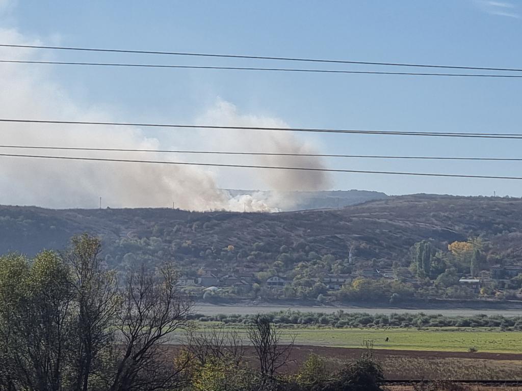 Пожар е възникнал на Регионалното депо за отпадъци на Кърджали