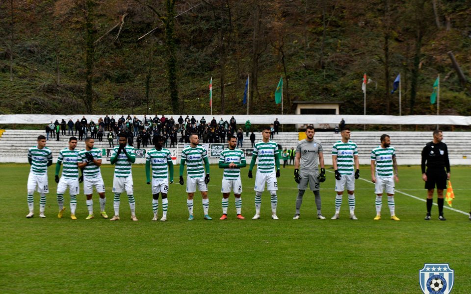 Треньорът на Черно море Илиан Илиев определи група от 20