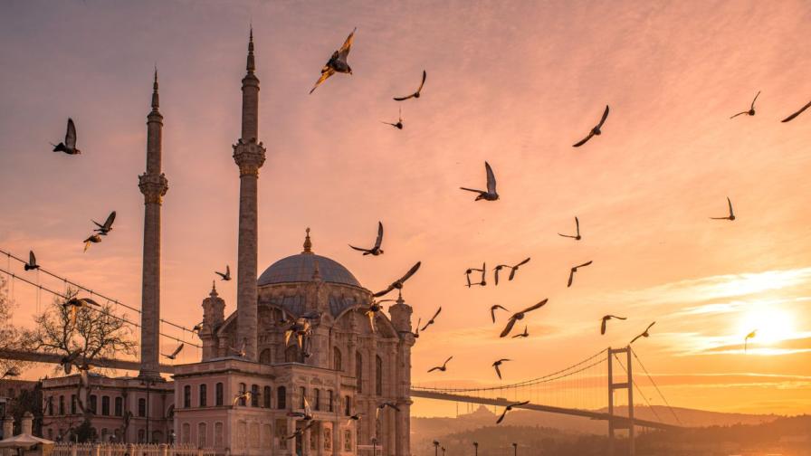 Древен и модерен: Съвети за пътуване до колоритния Истанбул