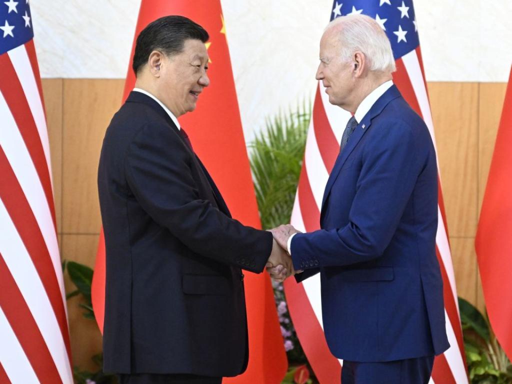 Вашингтон и Пекин разговарят по редовно за да избегнат конфликт