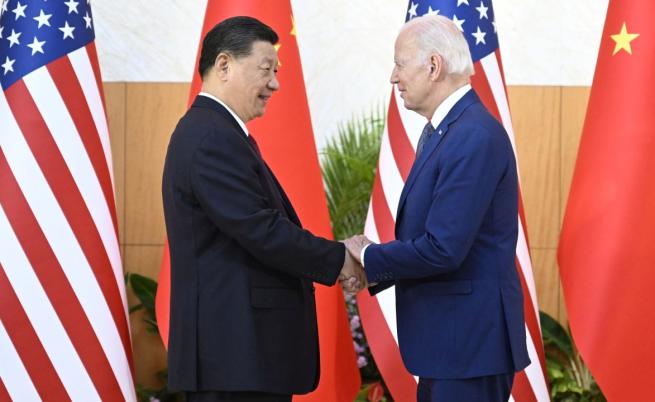 Напрежението в Южнокитайско море принуждава САЩ и Пекин да сътрудничат