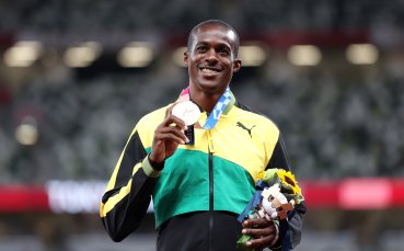 Бронзовият олимпийски медалист в бягането с препятствия Роналд Леви е