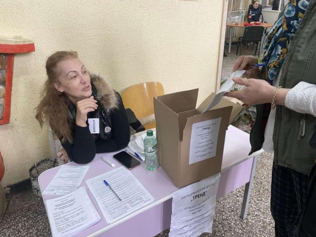 За три избирателни секции в Благоевград са подадени сигнали за