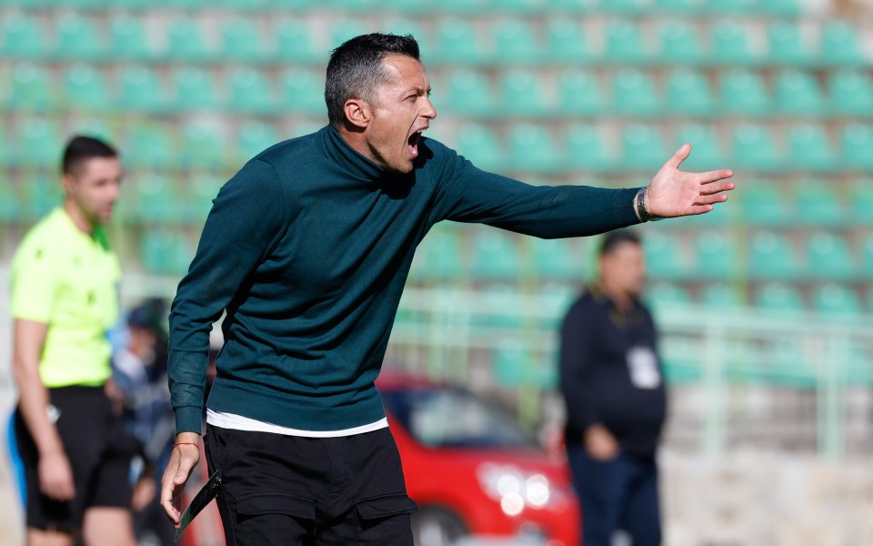 Треньорът на Ботев Враца Христо Янев е дал списък с