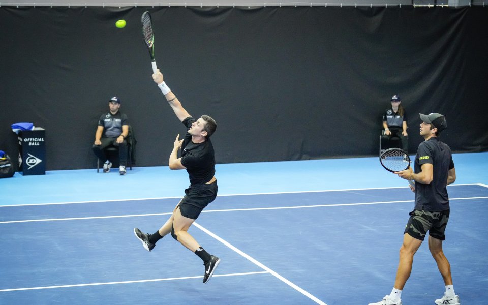 Донски отпадна на полуфиналите на двойки на Чалънджър в Индия