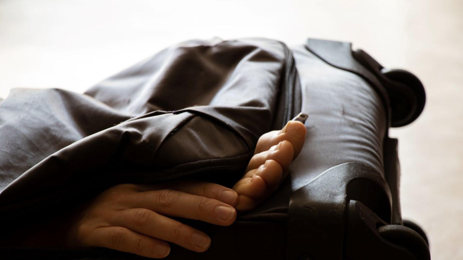 Тялото на изчезнала жена беше открито обезглавено и напъхано в