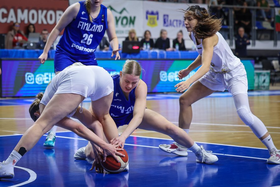 България Финладния баскетбол1