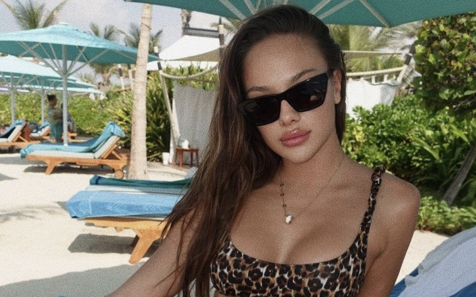 Руската красавица , която е спрягана за бивше гадже на