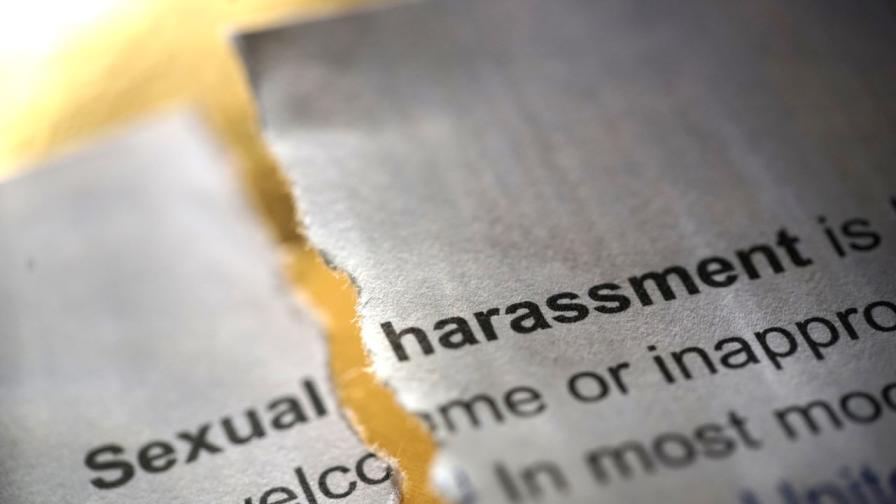 "Пишеха ми за сексуални услуги": Ученичка стана жертва на онлайн тормоз