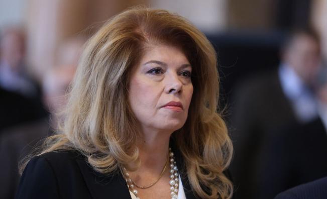 Илияна Йотова прави обръщение към нацията броени часове преди вота (НА ЖИВО)