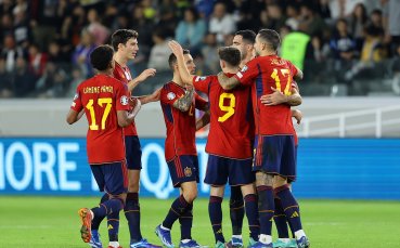 Националните отбори на Испания и Колумбия по футбол ще се