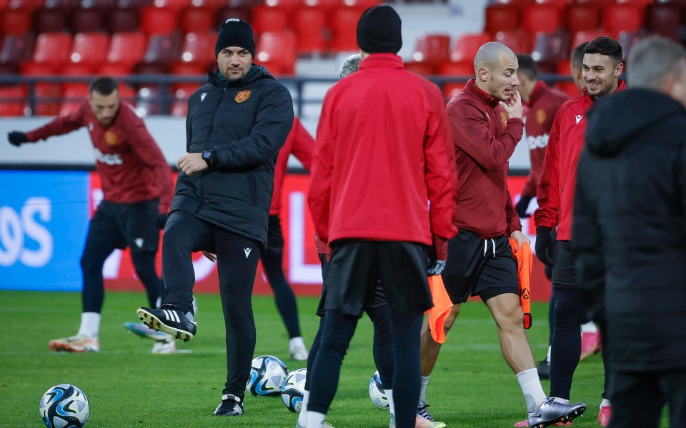 Тренировка на националите ни по футбол