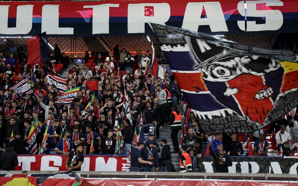PSG ultras attacking a pub full of Newcastle fans in