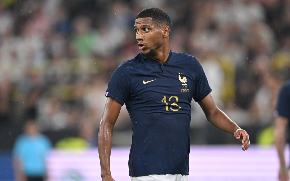 Тотнъм се включва в борбата за защитника на Ница Жан-Клер