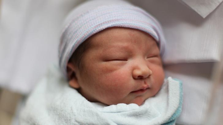 Това пухкаво бебе постави рекорд по размери на новородено!