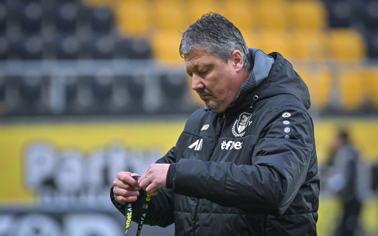 Официално: Любо Пенев с извънредна пресконференция