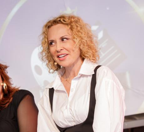 Навръх 1 юни Деня на детето актрисата Стефания Колева показа