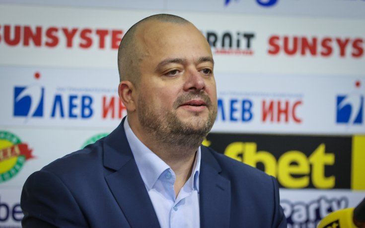 Официално: Поискаха акциите на Левски