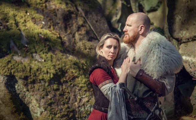 Булчинска бира и размяна на мечове: Странните сватбени ритуали на викингите (ВИДЕО)