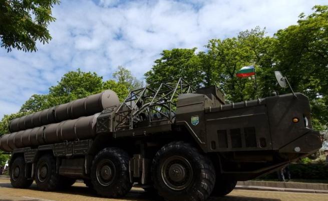 Започва придвижване на военна техника за участие в ученията 