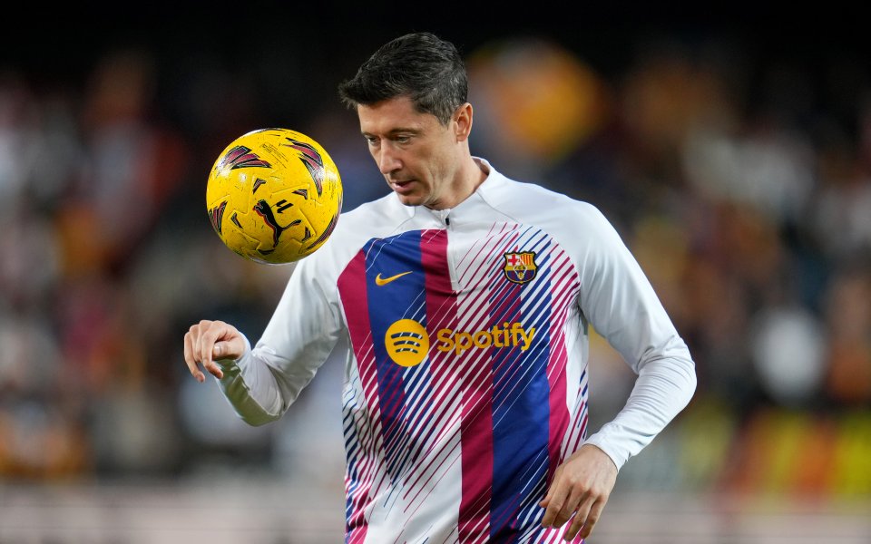 Отборите на Валенсия играят при резултат 0:0 в дербито от