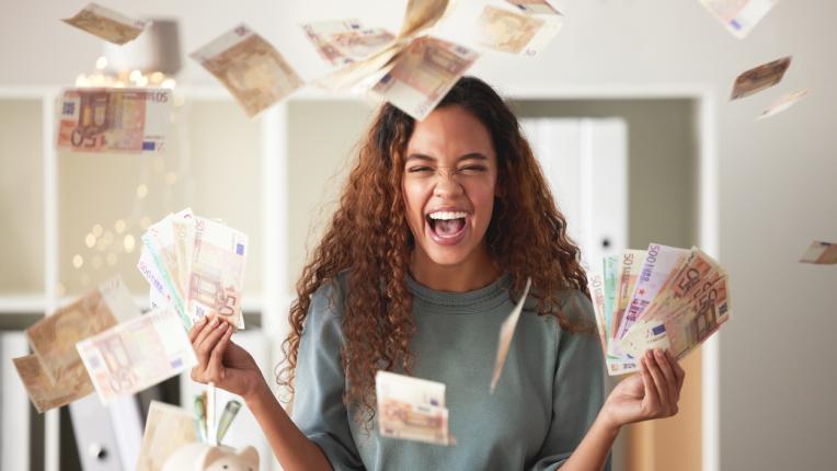  Тези 4-те зодии ще се къпят в пари през 2024 година 