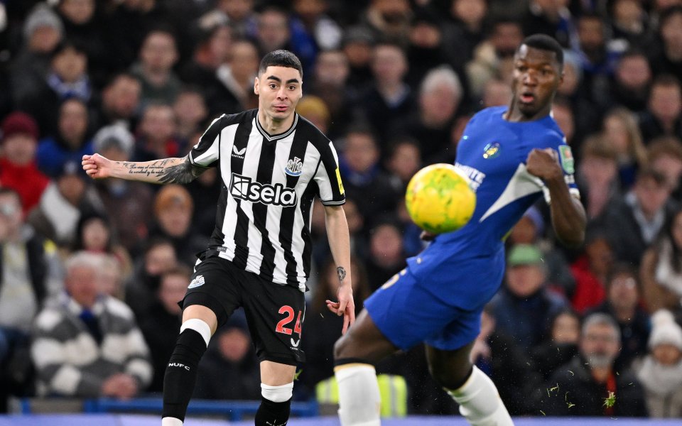 Челси посреща Нюкасъл в 1/4-финалите от Купата на Лигата и играят при резултат