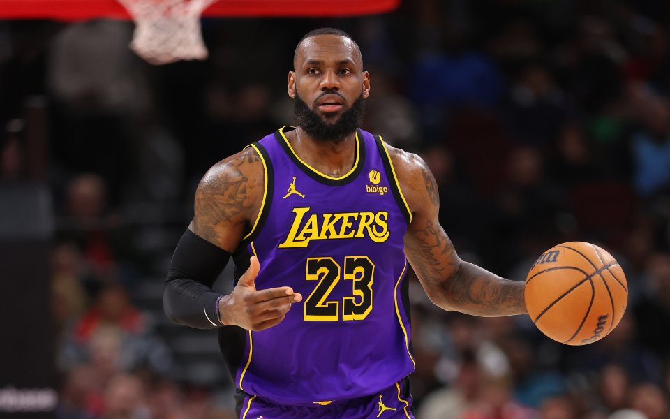 ЛеБрон Джеймс се завърна в игра и изведе Лос Анджелис