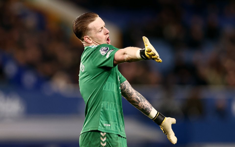 В 86-а минута на двубоя между Евертън и Манчестър Сити