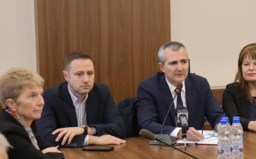 Министърът на младежта и спорта Димитър Илиев представи възможностите за
