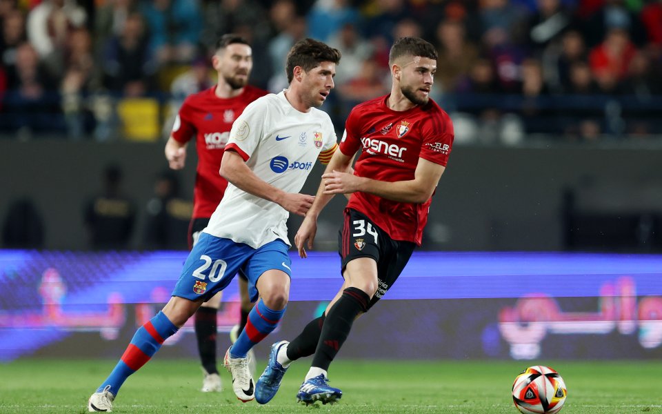 Отборите на Барселона и Осасуна играят при резултат 0:0 в