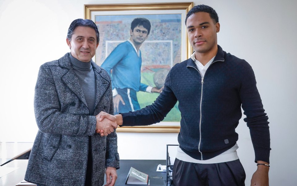 Левски обяви, че защитникът Келиан ван дер Каап официално е