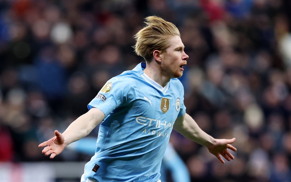 Отборите на Нюкасъл и Манчестър Сити играят при резултат 2:2 дербито