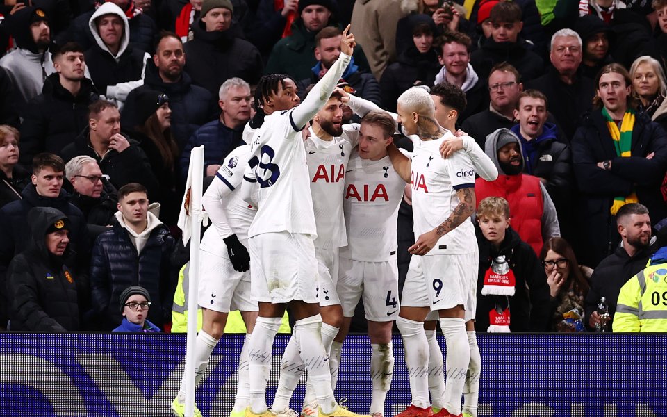 Тотнъм завърши 2:2 в гостуването си на Манчестър Юнайтед, но