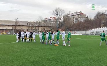 Славия и Балкан Ботевград играят при резултат 0 0 в първа