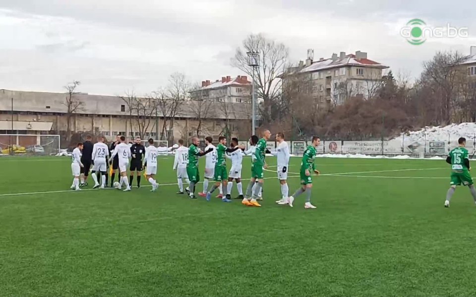 Славия и Балкан Ботевград играят при резултат 0:0 в първа