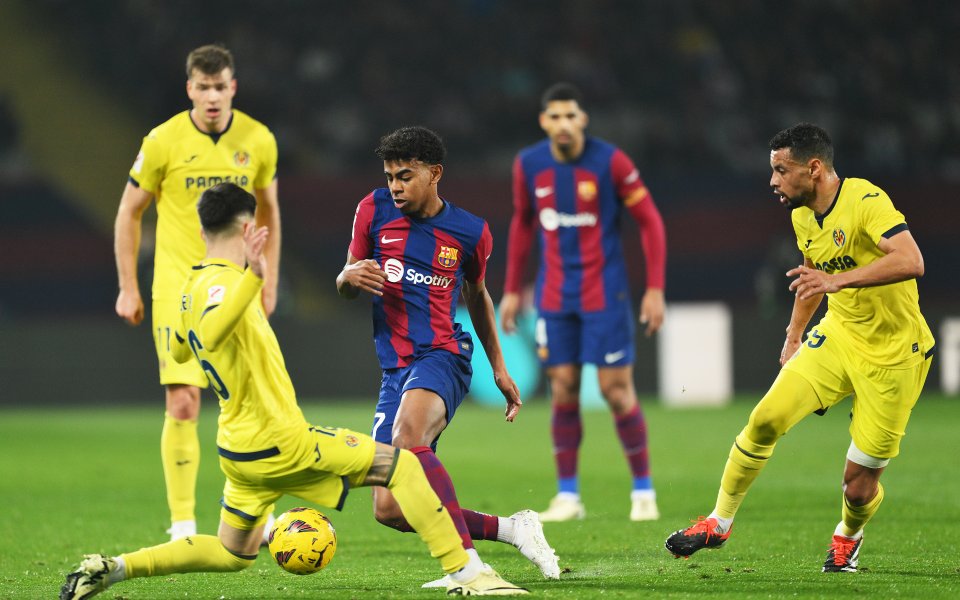 Барселона и Виляреал играят при резултат 0:2 в мач от 22-ия