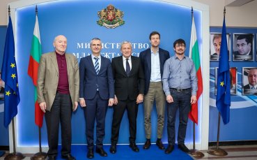 Министърът на младежта и спорта Димитър Илиев проведе среща с